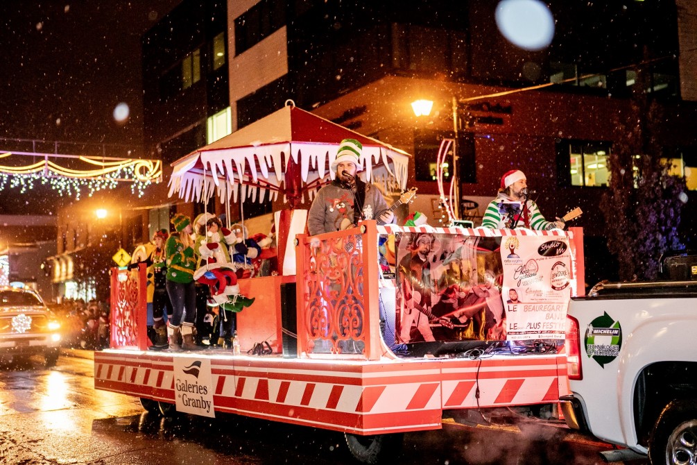 Le Grand Defile De Noel De Granby Granby Cantons De L Est Estrie